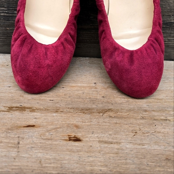 Nine West Carmeno Red Suede, Slip On, Ballet Flats. Women's Size 7M - Picture 6 of 15